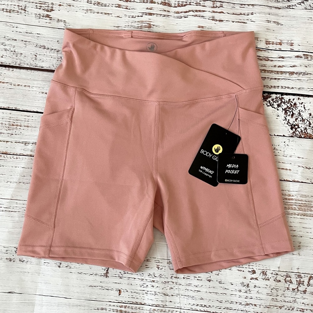 NEW! Body Glove Womens Bike Shorts with Media Pockets (Medium)
